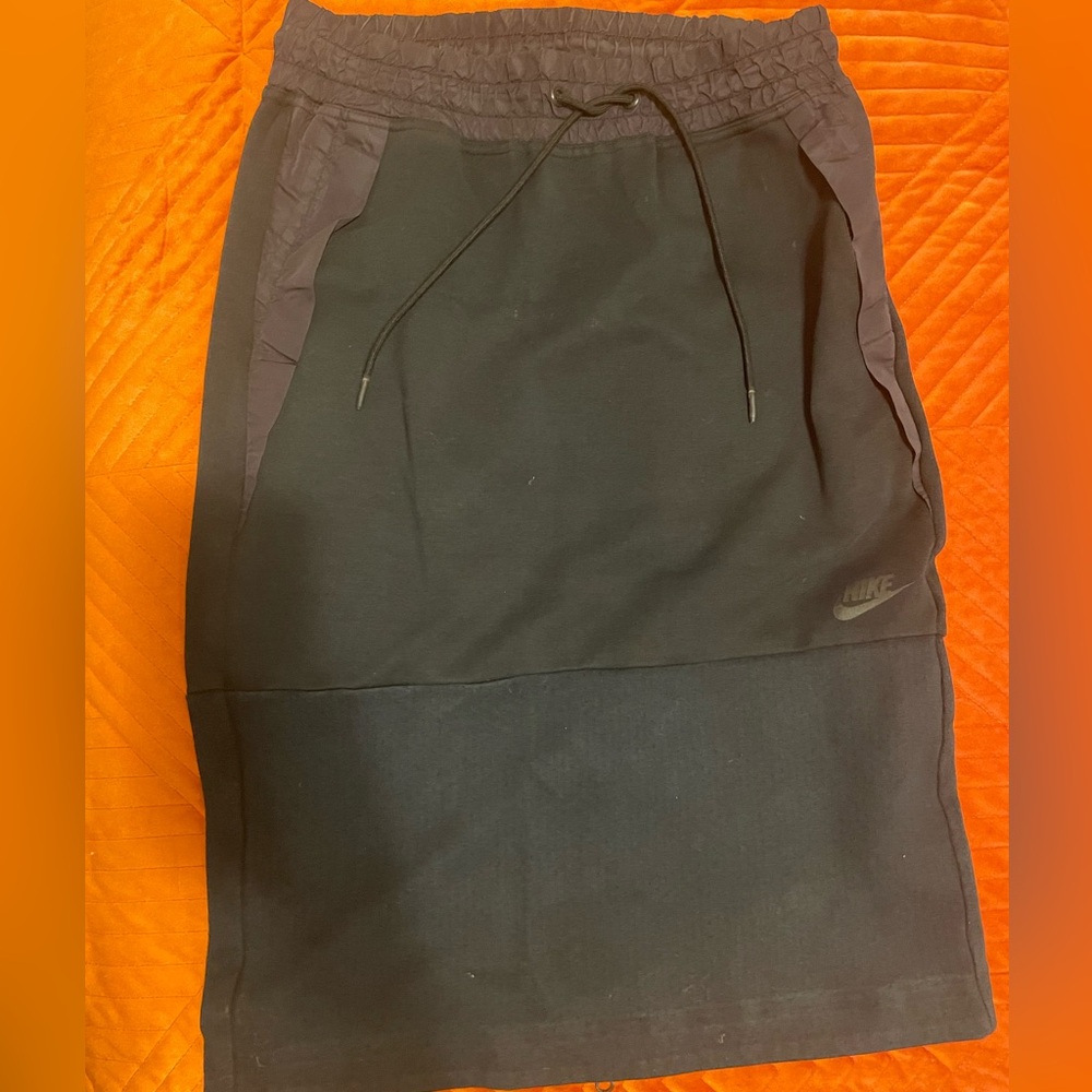 Nike midi length size small skirt